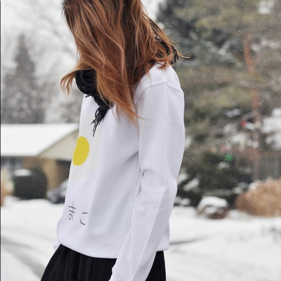 Tamago Sweater - Picture 4 of 6